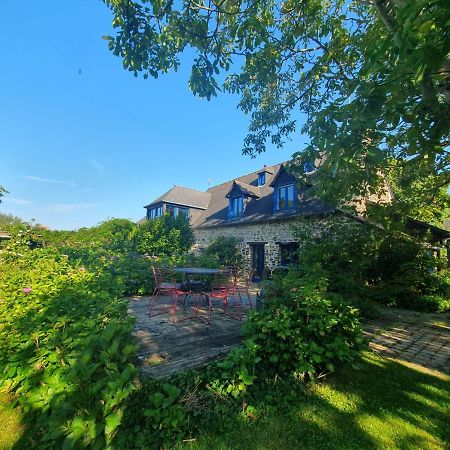 Maison En Pierre Dans Son Nid De Verdure Roz-Landrieux Bagian luar foto