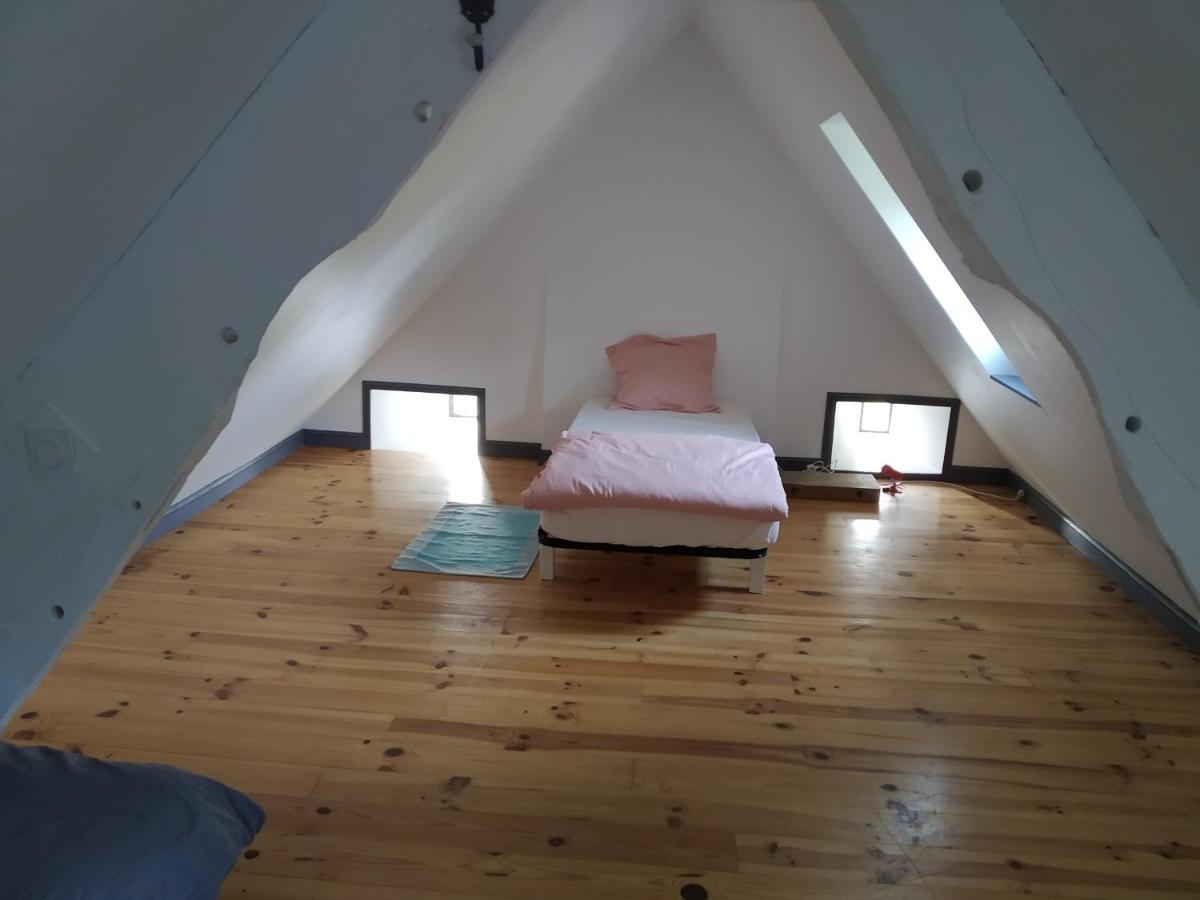 Maison En Pierre Dans Son Nid De Verdure Roz-Landrieux Bagian luar foto