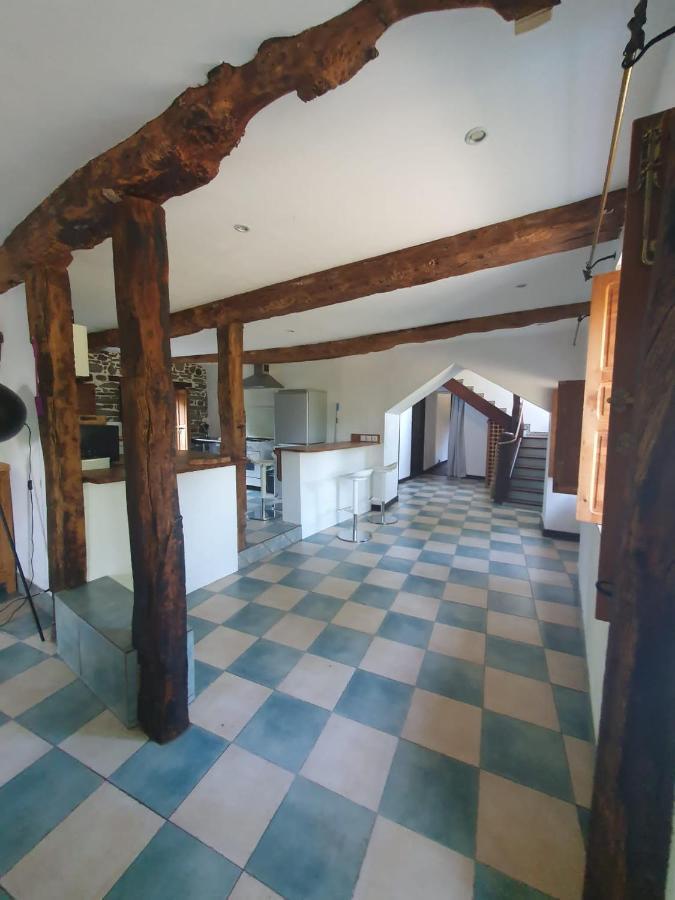 Maison En Pierre Dans Son Nid De Verdure Roz-Landrieux Bagian luar foto